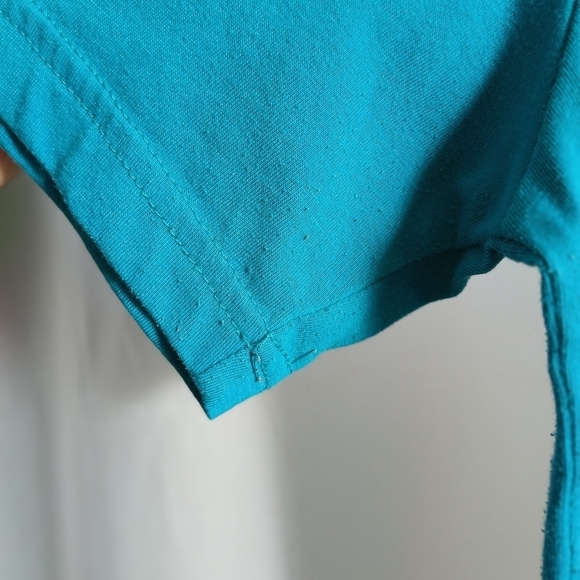 #449 Men's Dino Robert Turquoise V-Neck T-Shirt Size Large - Picture 2 of 12